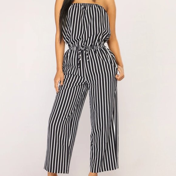 Culotte Jumpsuit - Picture 1 of 3